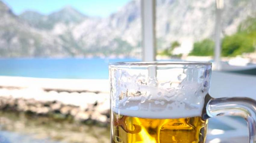 PONTA: ANCHORED AS A GUARDIAN OF EVERYDAY POETRY